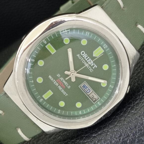 Orient Other - Vintage 1991 Orient Automatic Mens Silver Watch W/daydate & Green accents